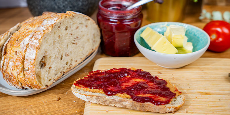 Sandwich Au Beurre De Cacahuète Et À La Confiture De Cannabis